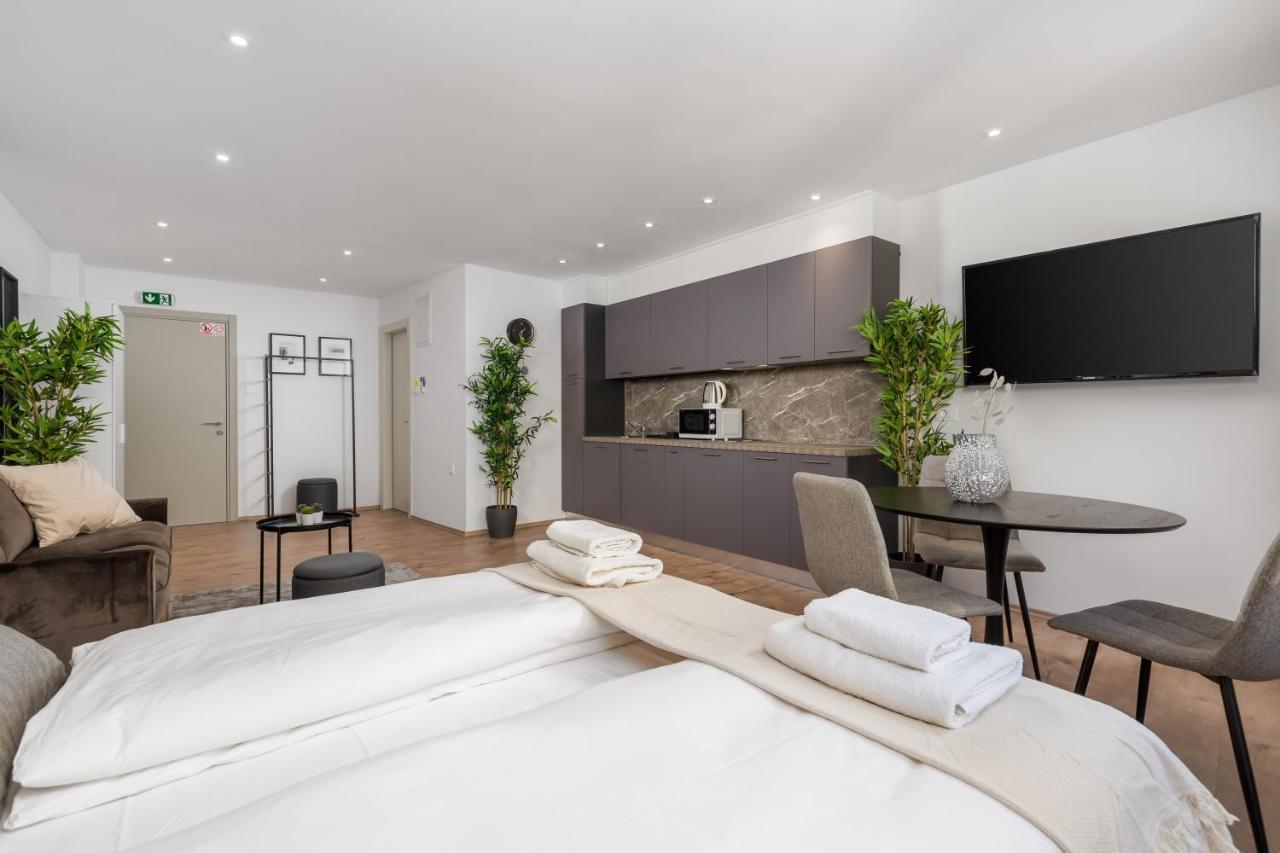 Apartments Penkala 2 Rijeka Bagian luar foto
